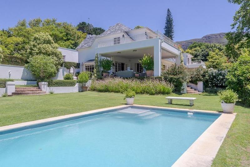 6 Bedroom Property for Sale in Constantia Upper Western Cape